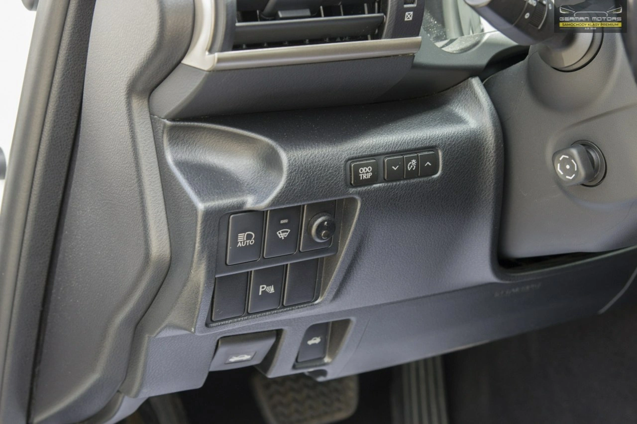 Lexus IS - Zdjęcie 20