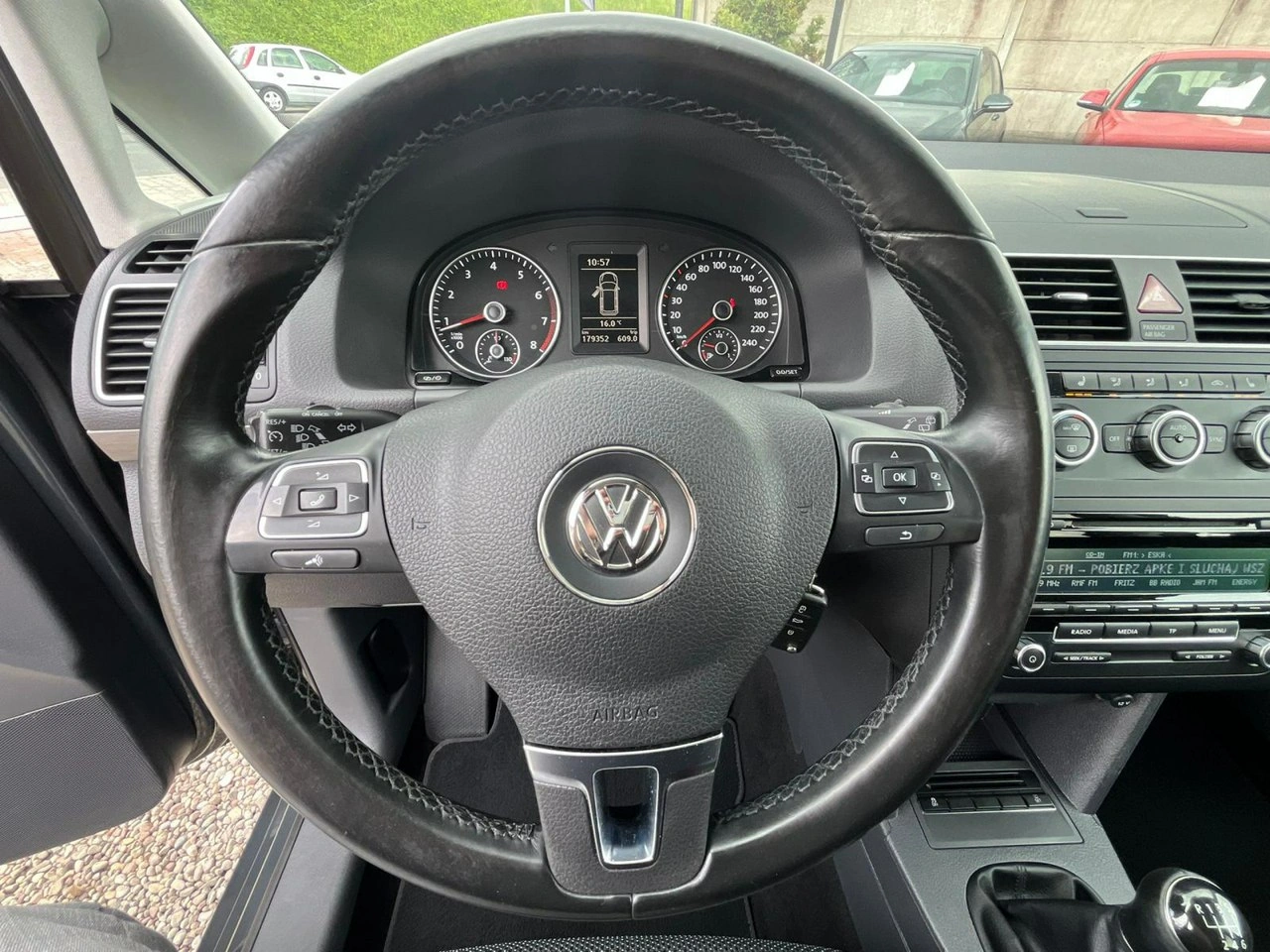 Volkswagen Touran - Zdjęcie 13
