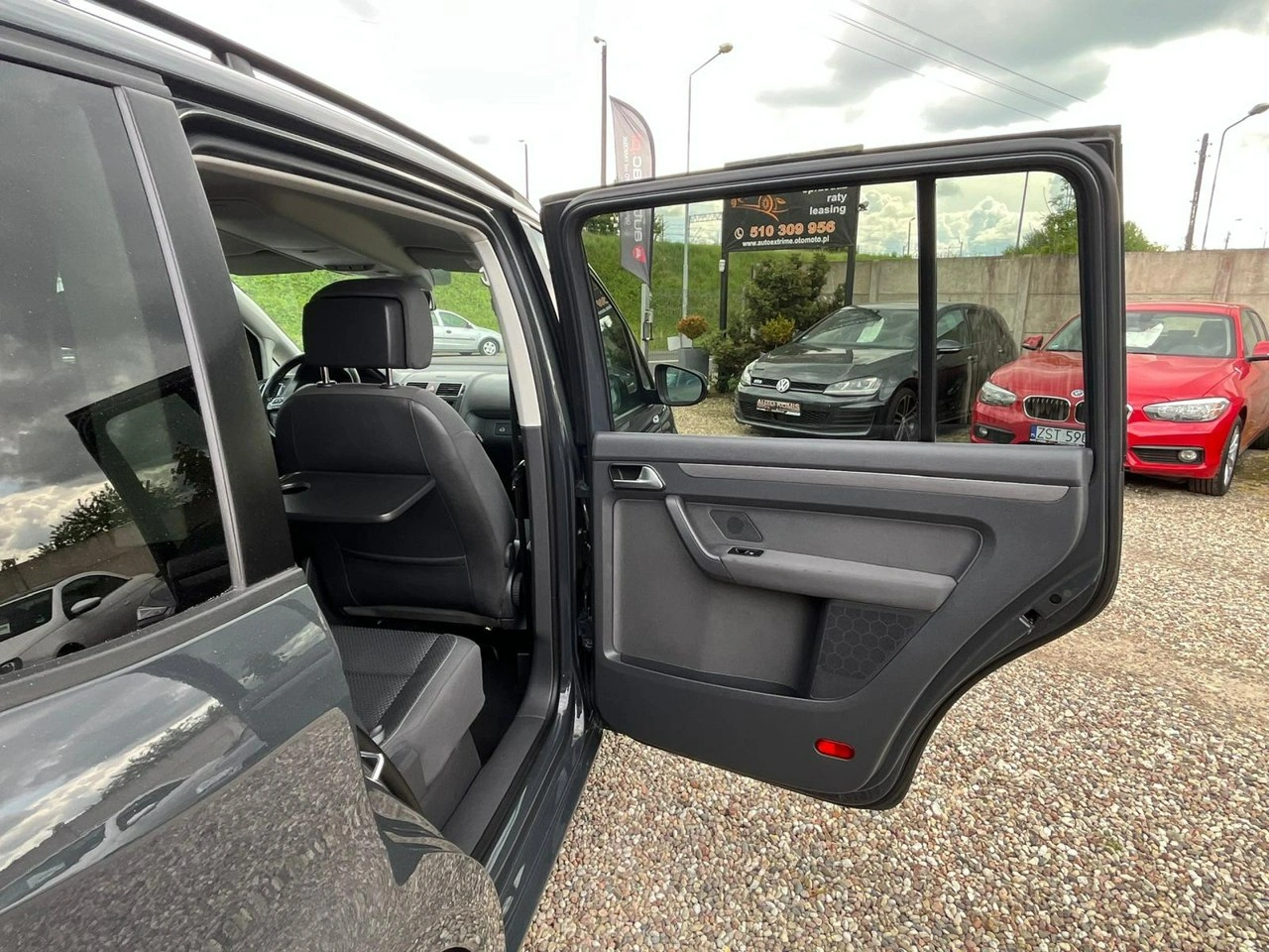 Volkswagen Touran - Zdjęcie 14