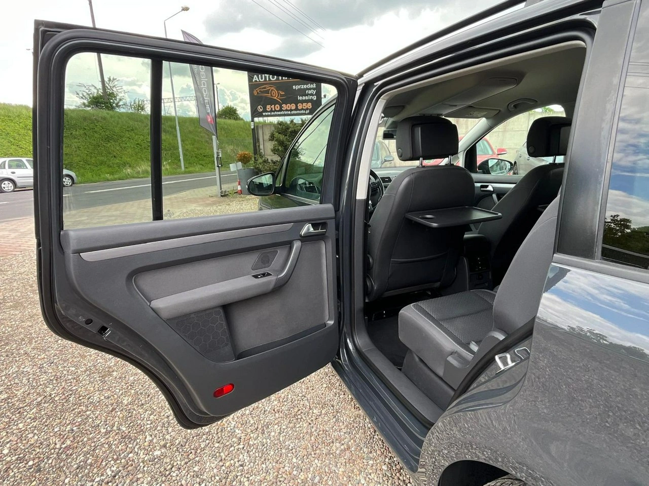 Volkswagen Touran - Zdjęcie 15
