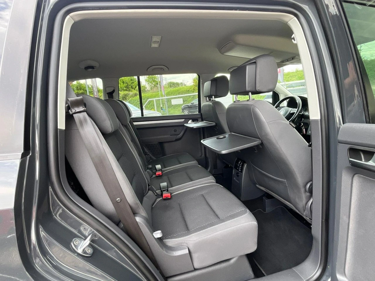 Volkswagen Touran - Zdjęcie 19