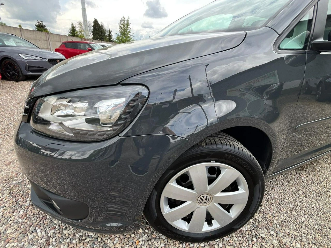 Volkswagen Touran - Zdjęcie 23