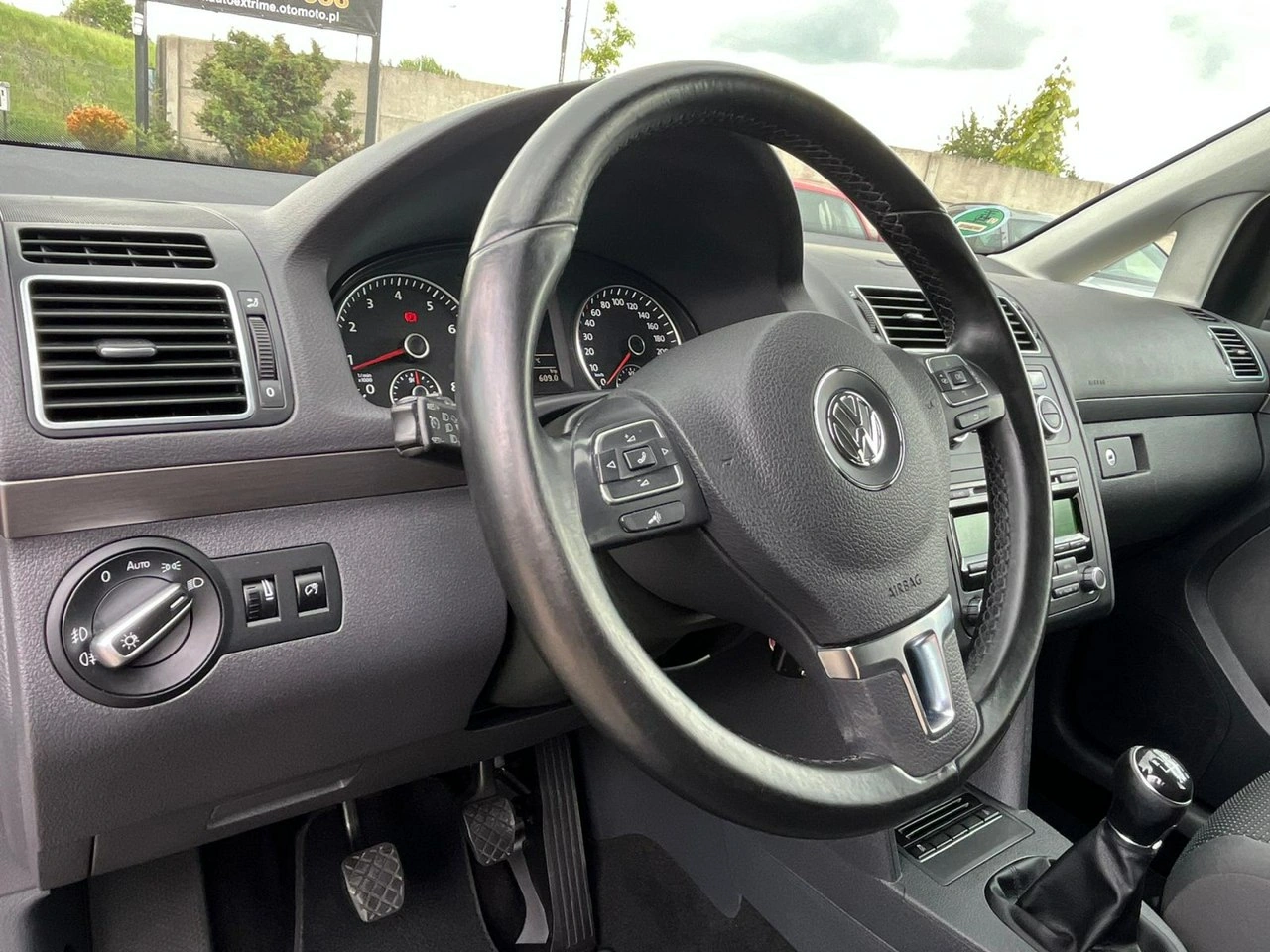 Volkswagen Touran - Zdjęcie 26