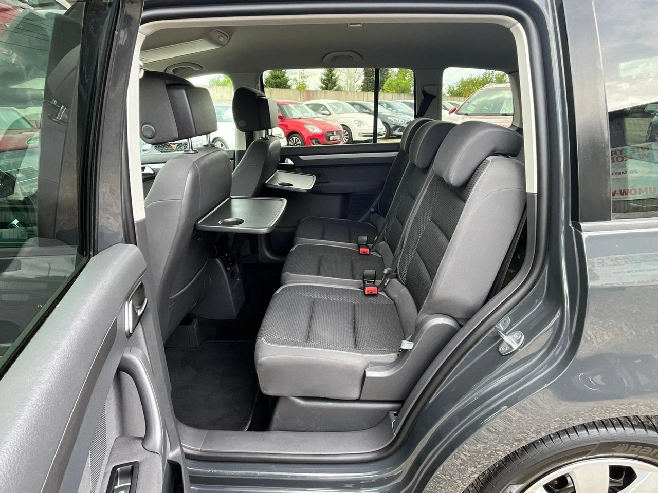 Volkswagen Touran - Zdjęcie 8