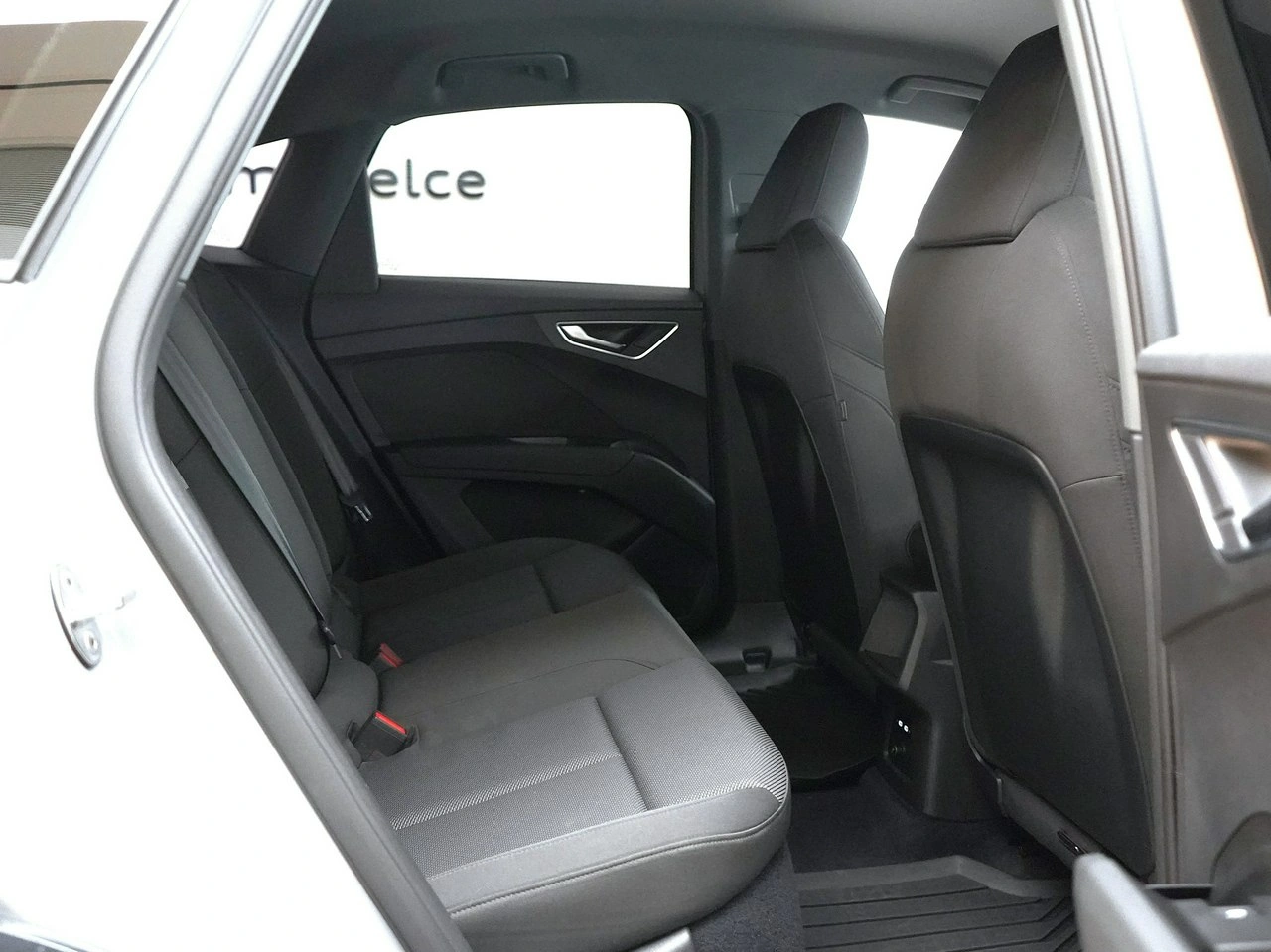 Audi Q4 e-tron - Zdjęcie 26