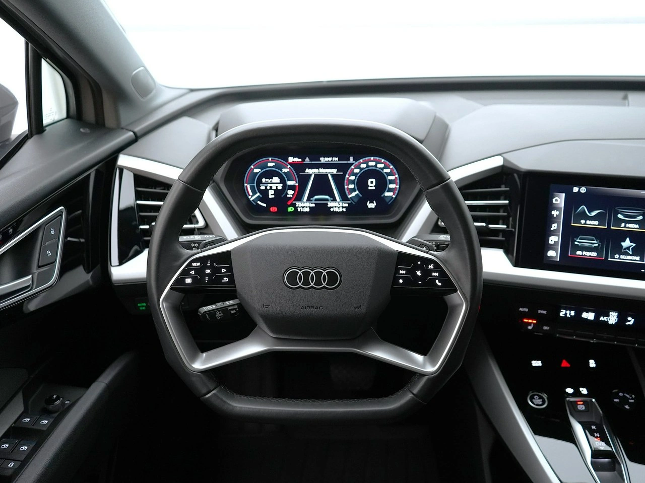 Audi Q4 e-tron - Zdjęcie 20