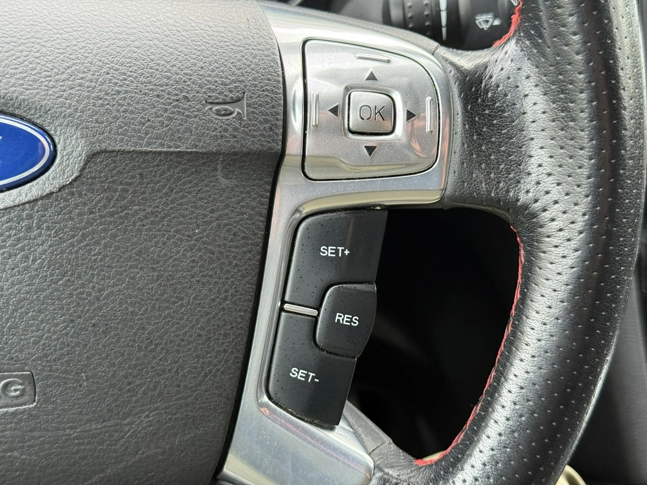 Ford S-Max - Zdjęcie 30