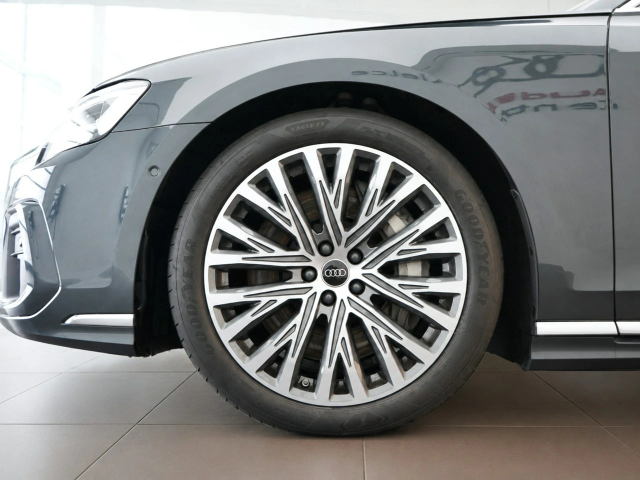 Audi A8 - Zdjęcie 8