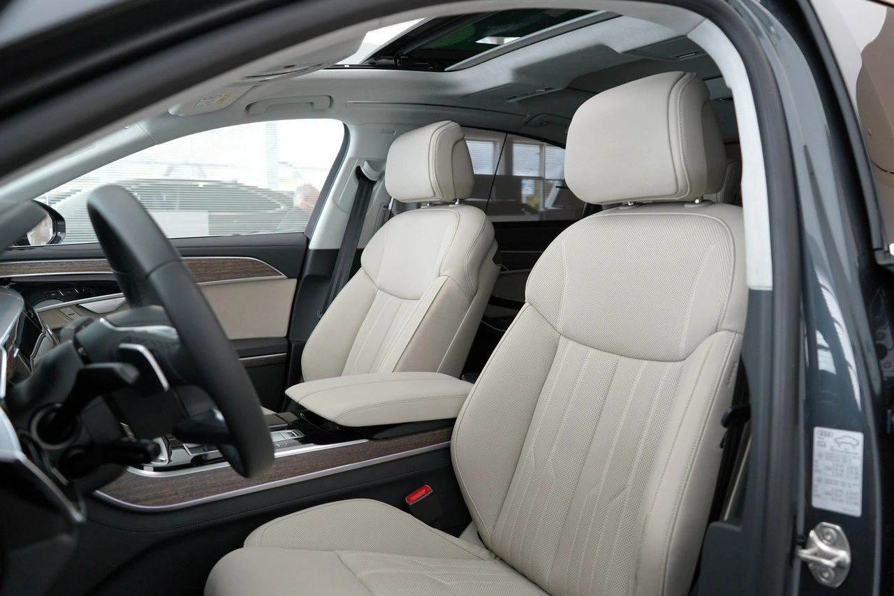 Audi A8 - Zdjęcie 16