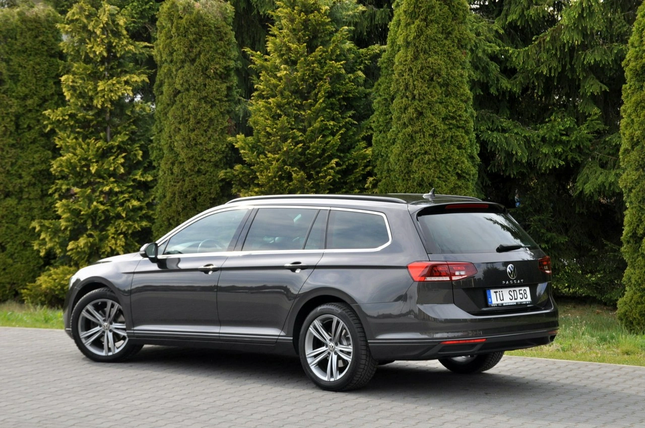 Volkswagen Passat Variant - Zdjęcie 13