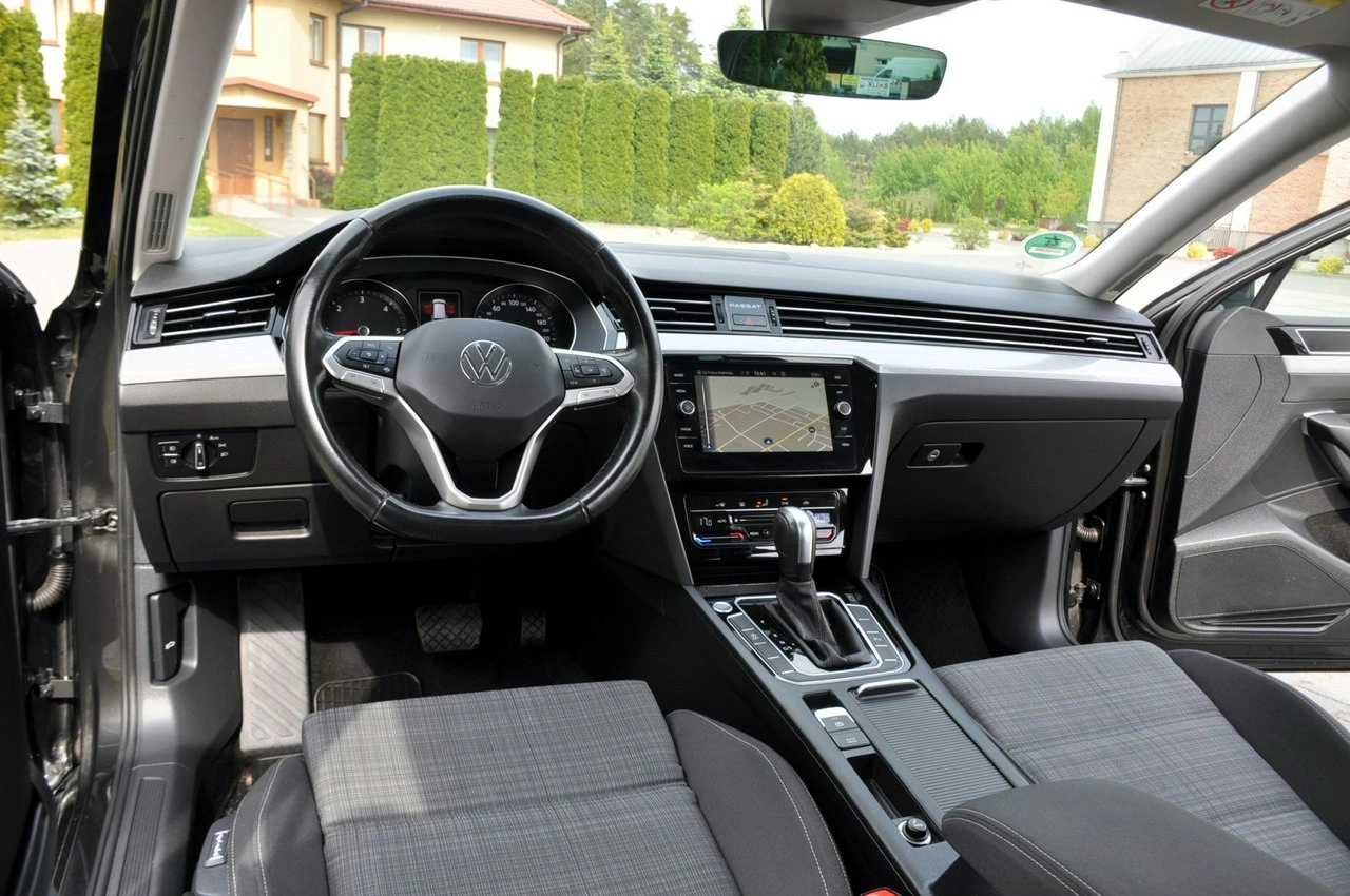 Volkswagen Passat Variant - Zdjęcie 29