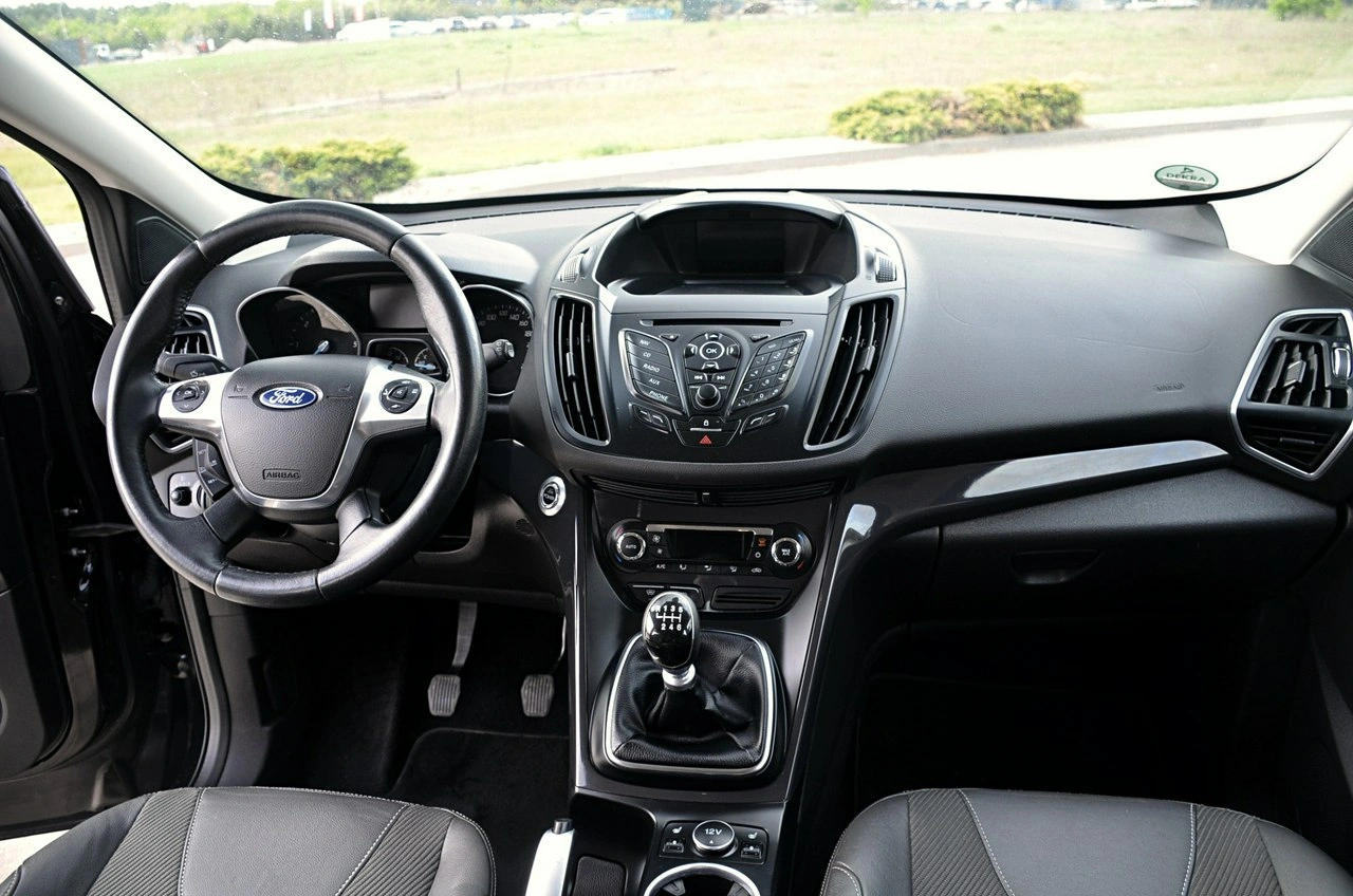 Ford Kuga - Zdjęcie 13