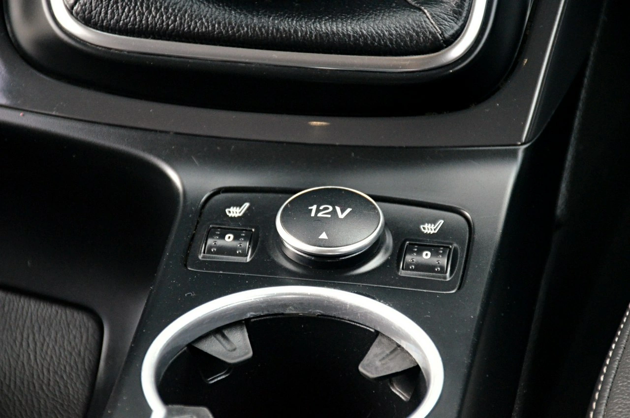 Ford Kuga - Zdjęcie 15