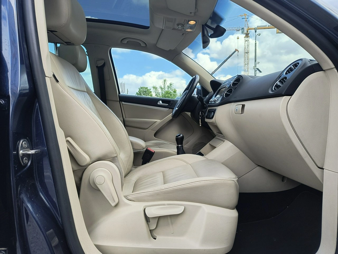 Volkswagen Tiguan - Zdjęcie 14