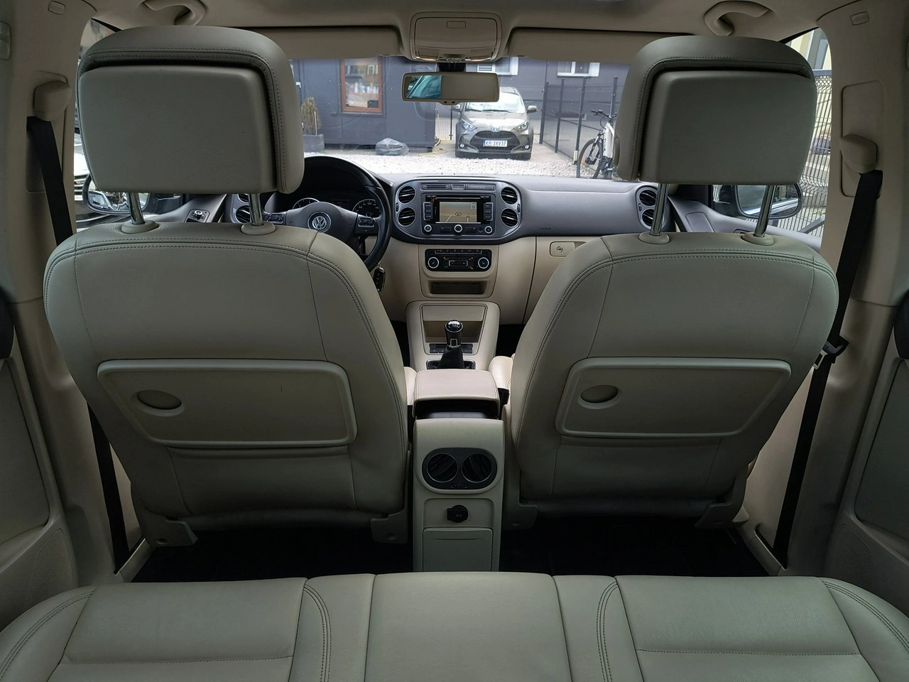Volkswagen Tiguan - Zdjęcie 24