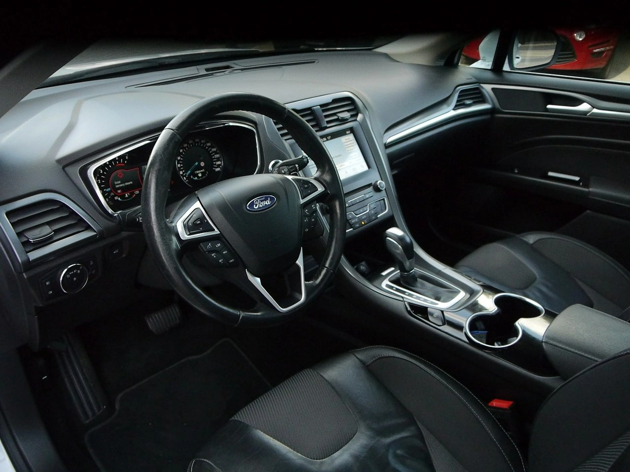 Ford Mondeo - Zdjęcie 31