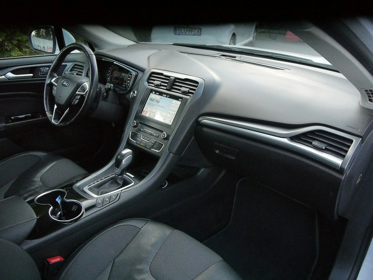 Ford Mondeo - Zdjęcie 32