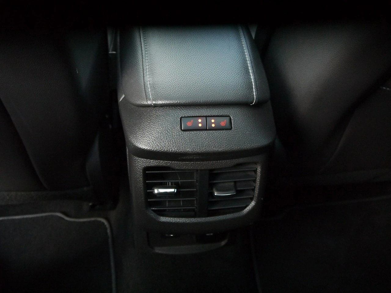 Ford Mondeo - Zdjęcie 38