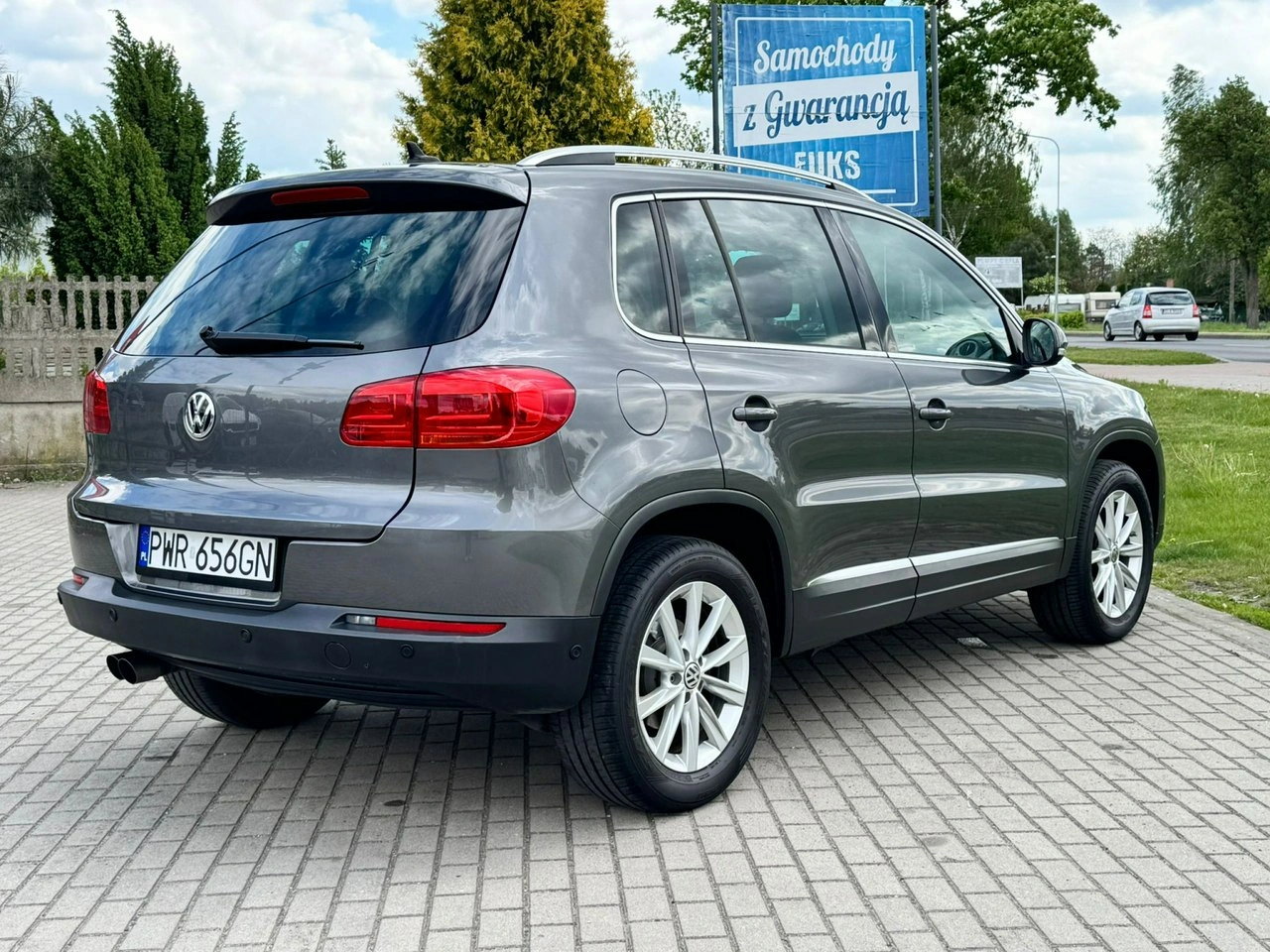 Volkswagen Tiguan - Zdjęcie 12