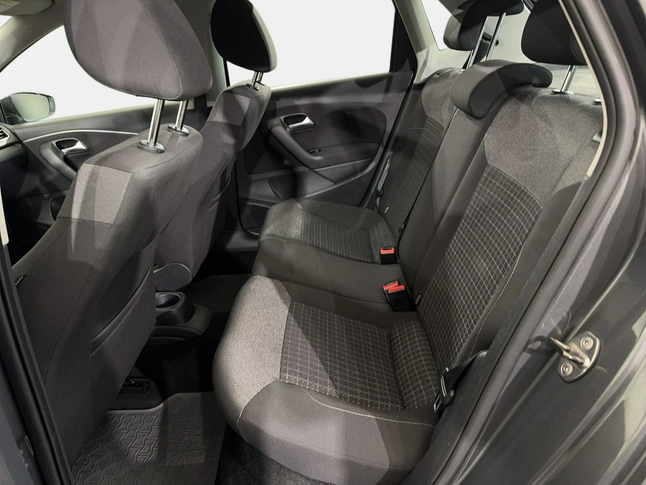 Volkswagen Polo - Zdjęcie 10