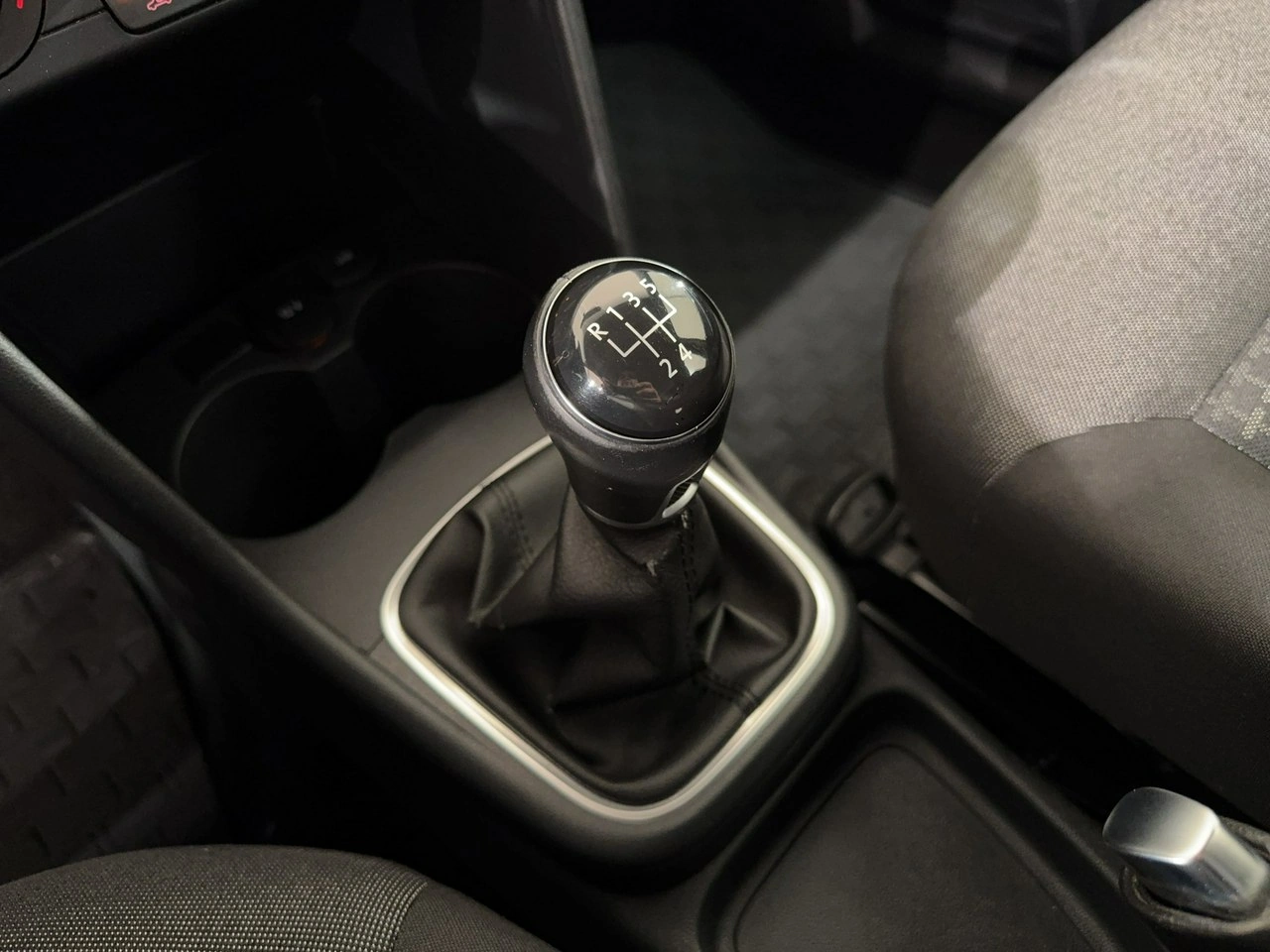 Volkswagen Polo - Zdjęcie 17