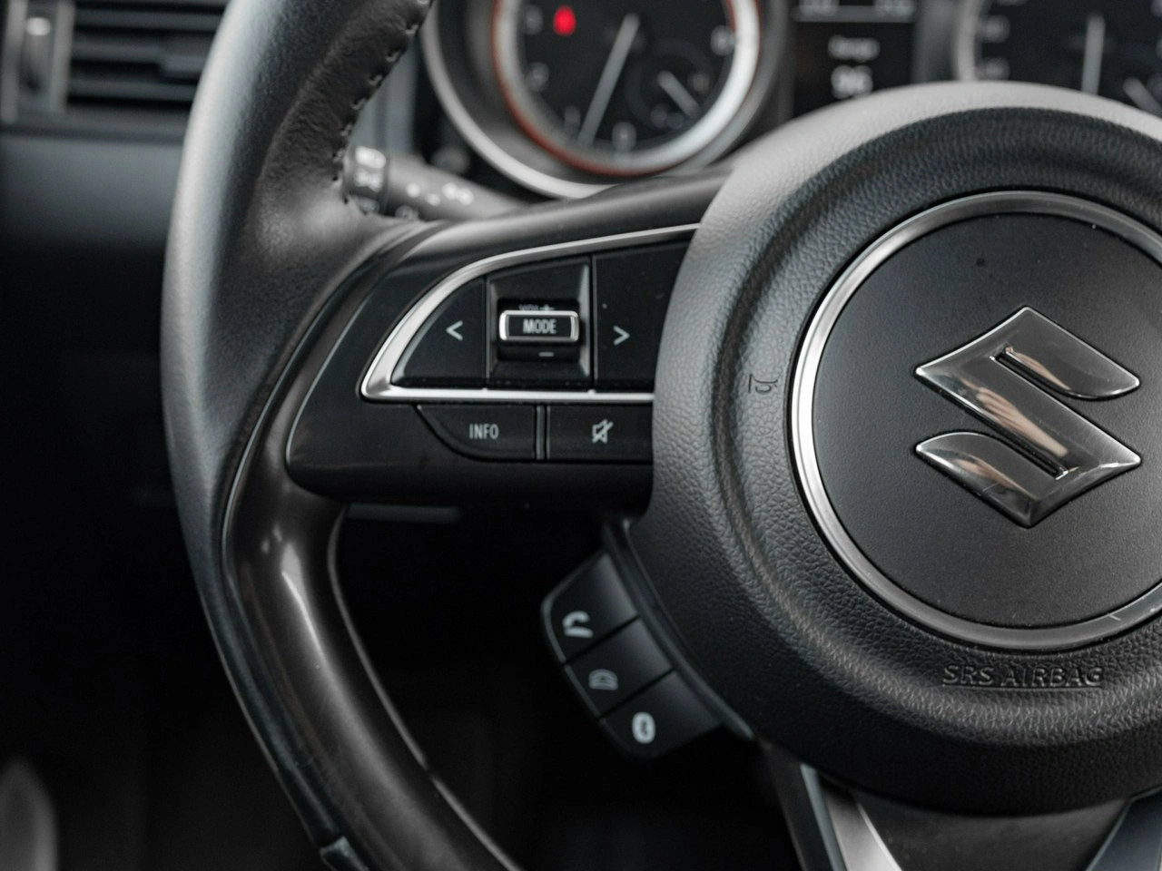 Suzuki Swift - Zdjęcie 13