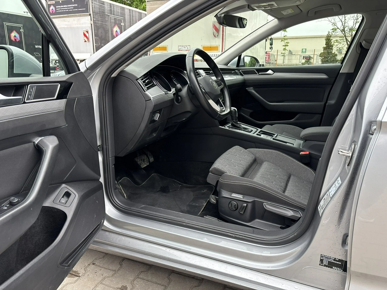 Volkswagen Passat - Zdjęcie 9