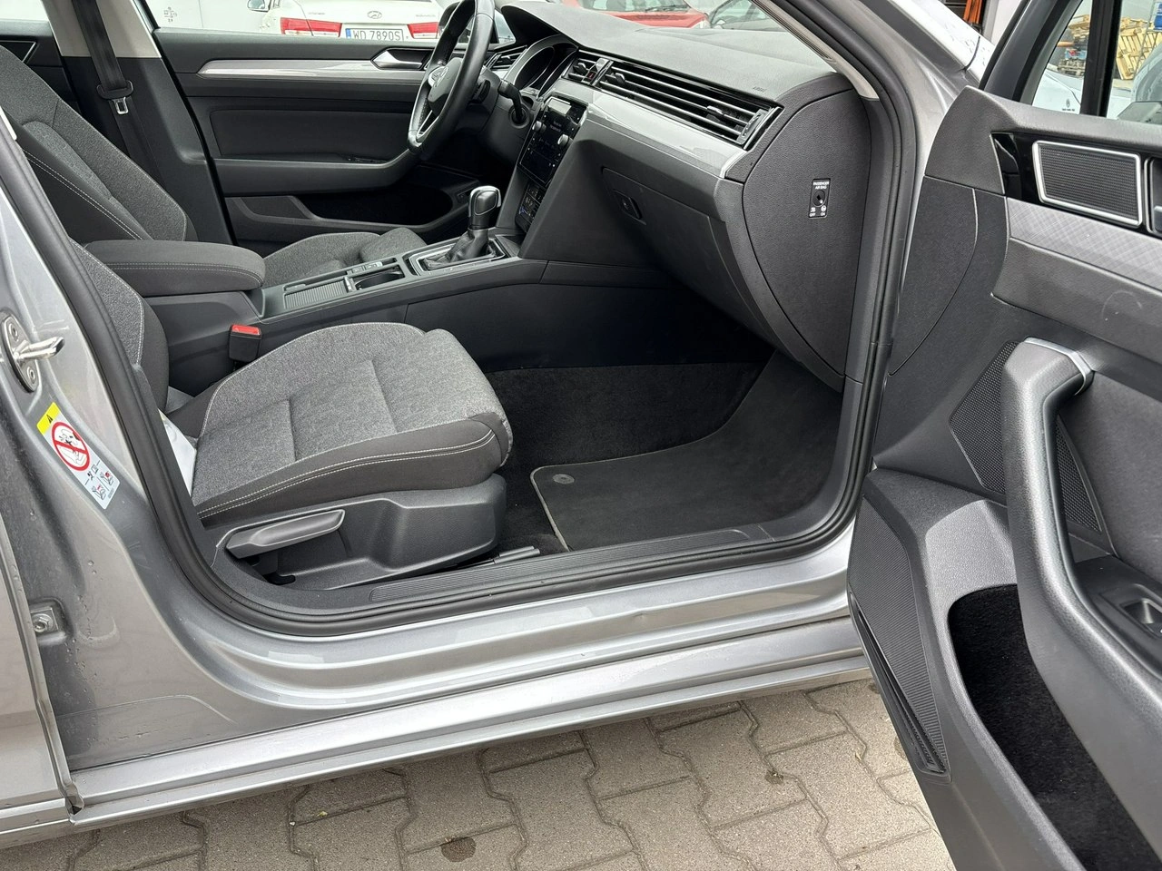 Volkswagen Passat - Zdjęcie 15