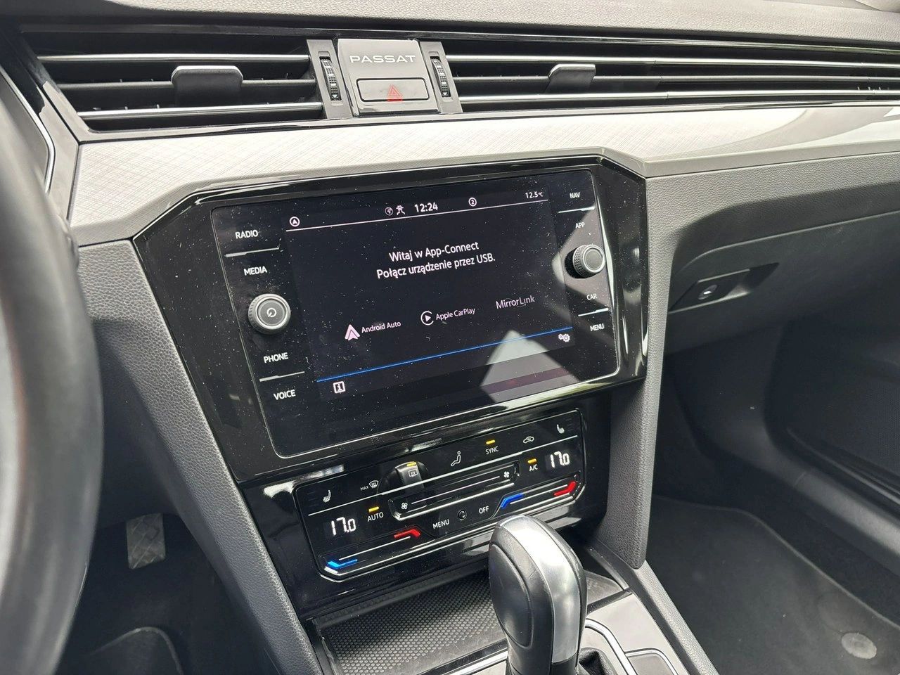 Volkswagen Passat - Zdjęcie 16