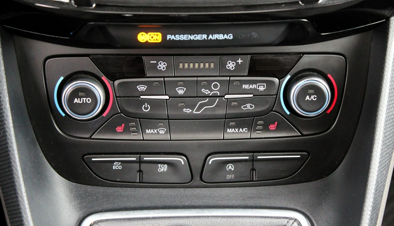Ford Tourneo Connect - Zdjęcie 18