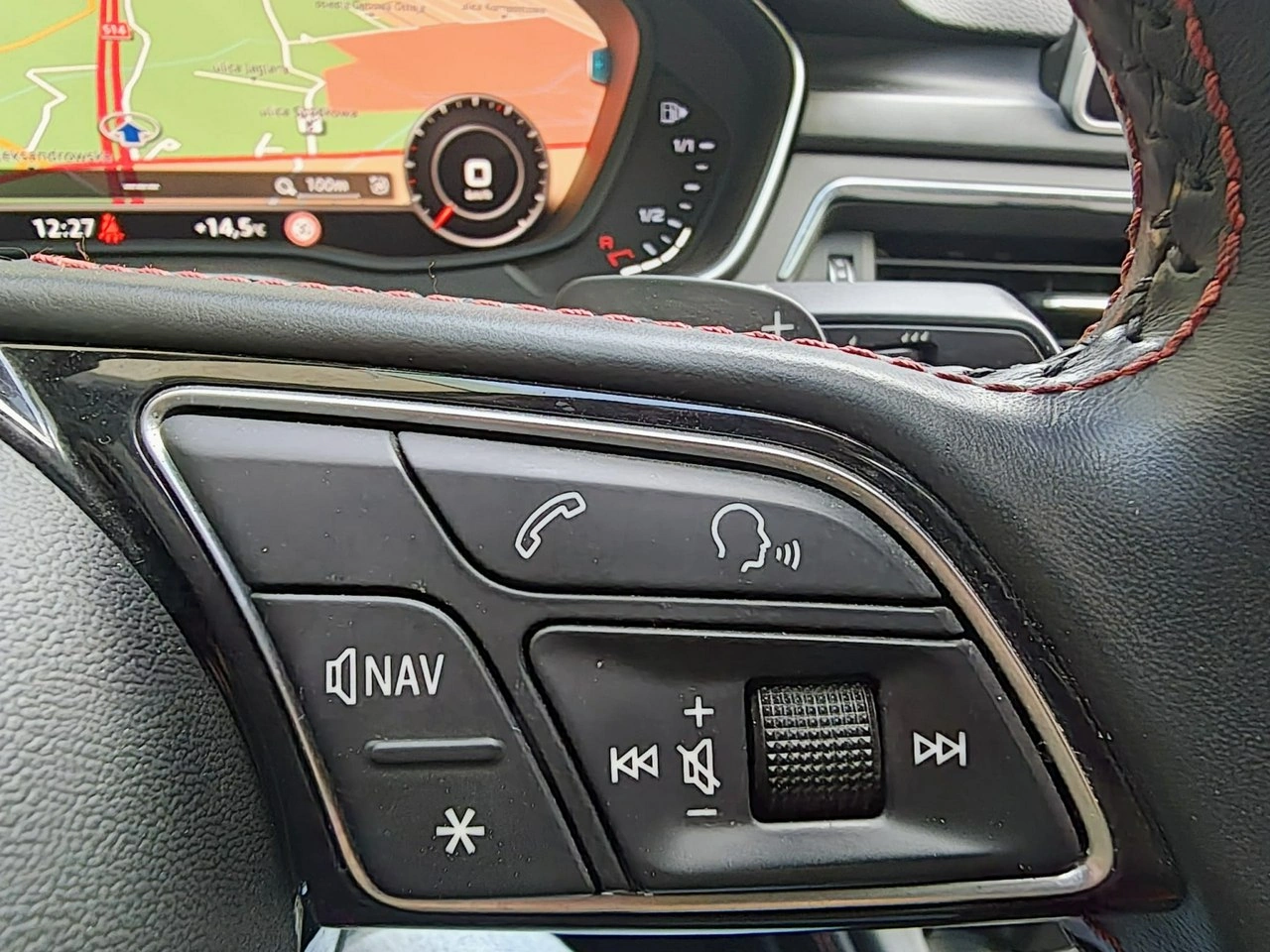 Audi S5 - Zdjęcie 23
