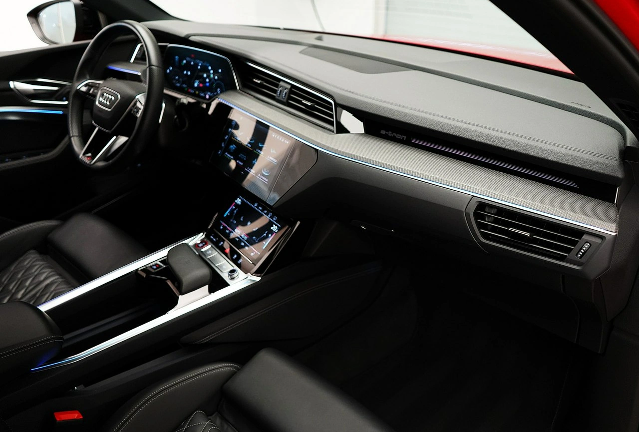 Audi e-tron - Zdjęcie 17