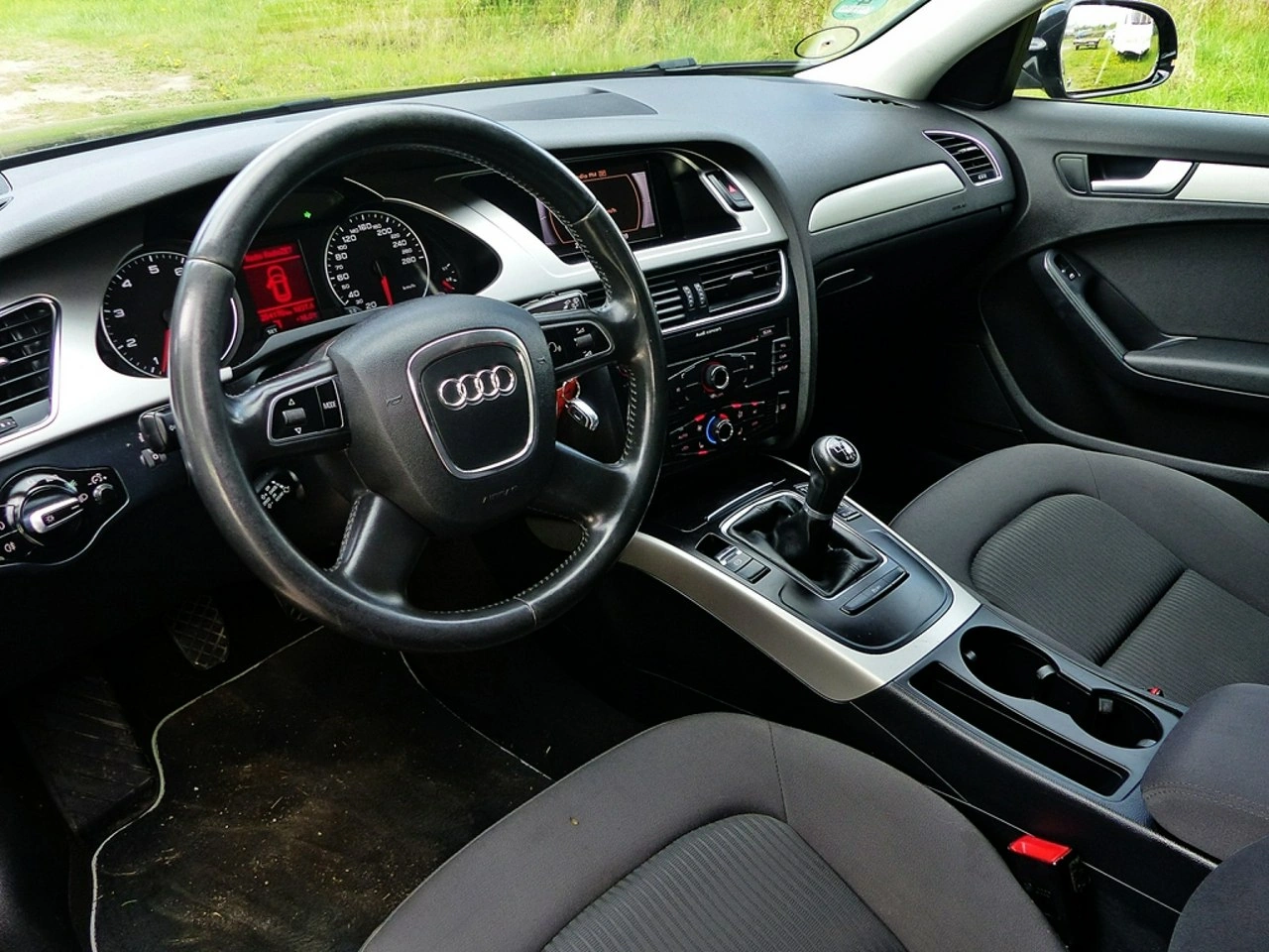Audi A4 - Zdjęcie 19