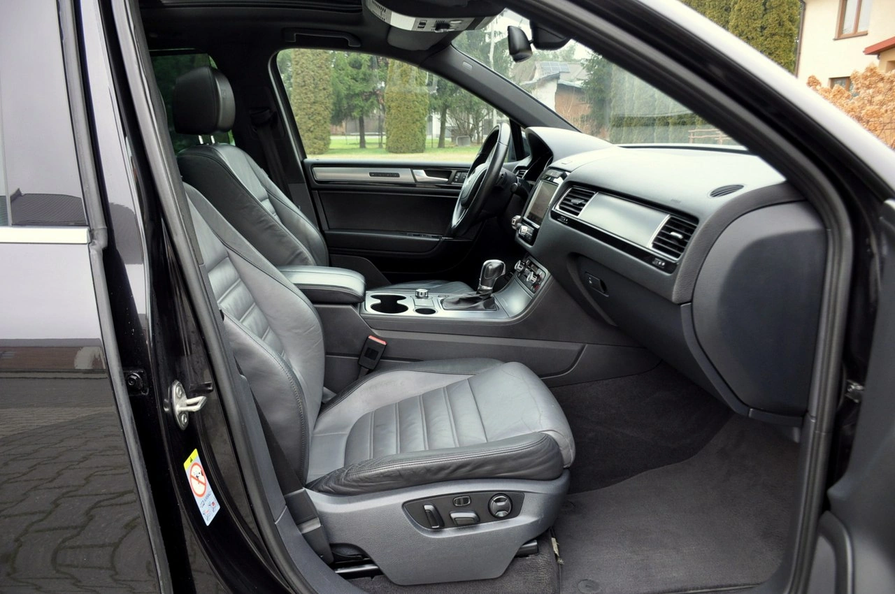Volkswagen Touareg - Zdjęcie 16