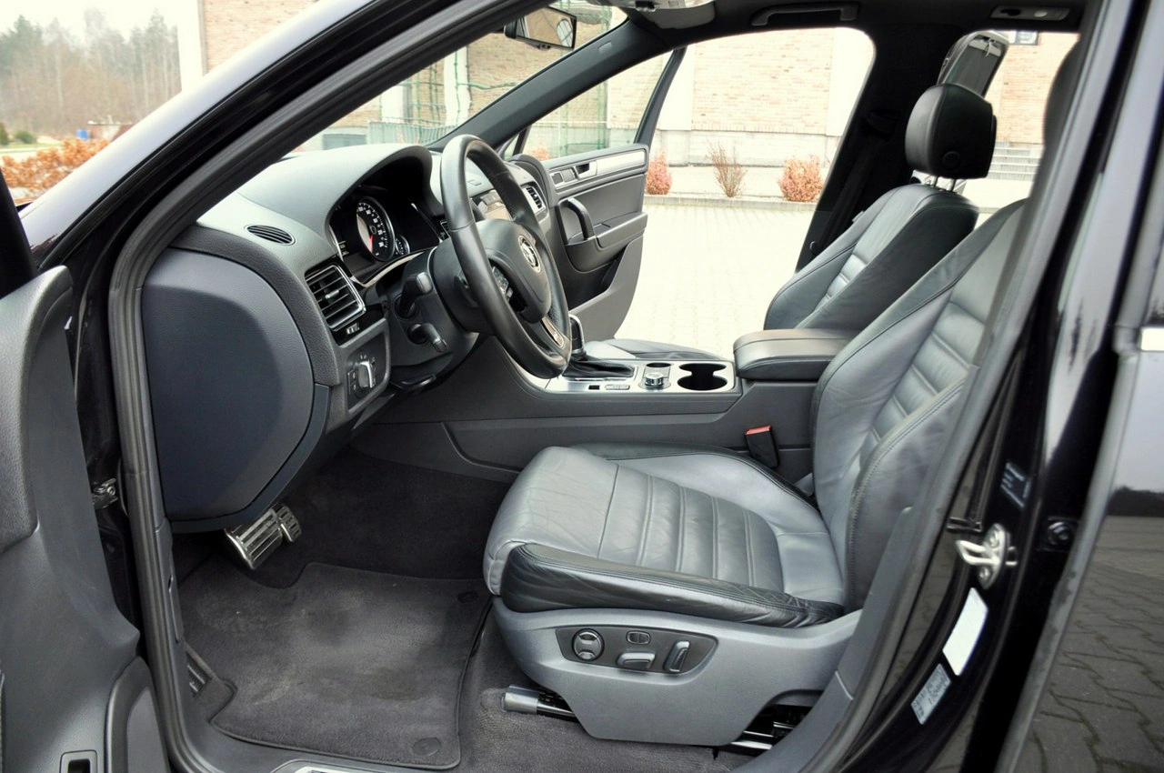 Volkswagen Touareg - Zdjęcie 23