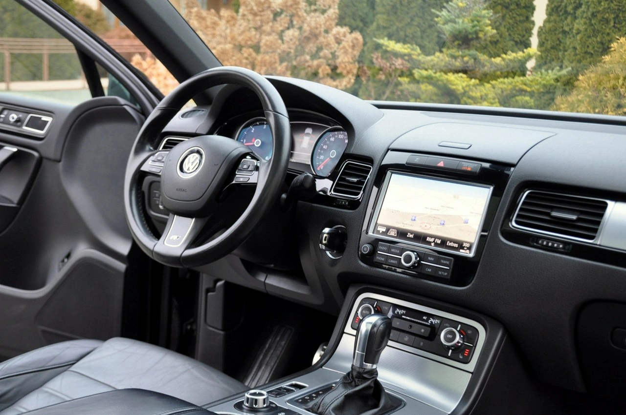 Volkswagen Touareg - Zdjęcie 28