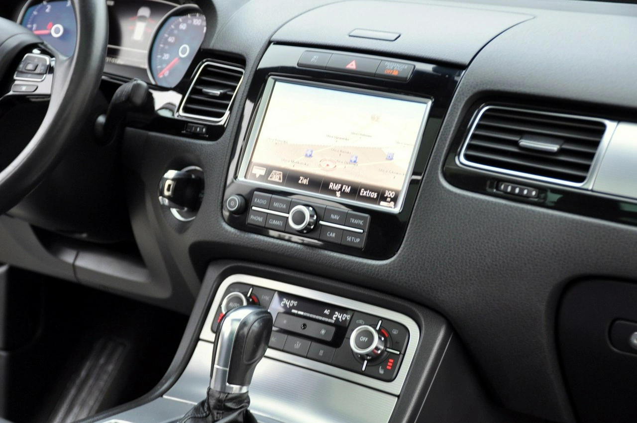 Volkswagen Touareg - Zdjęcie 29