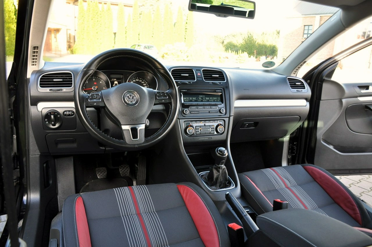 Volkswagen Golf - Zdjęcie 28