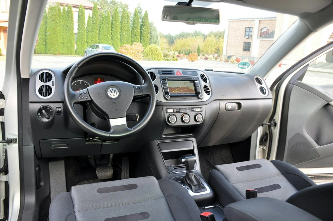 Volkswagen Tiguan - Zdjęcie 27