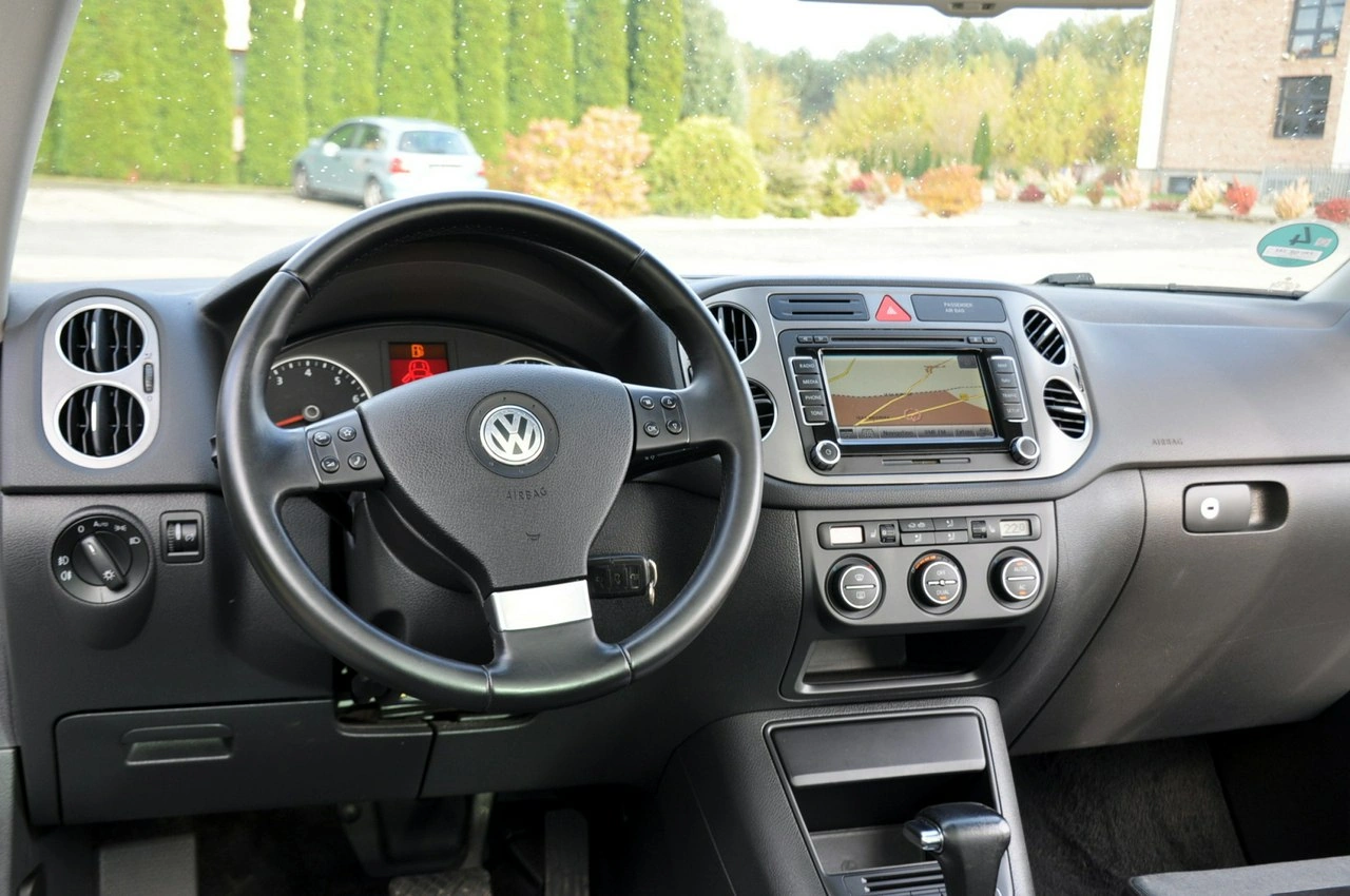 Volkswagen Tiguan - Zdjęcie 28
