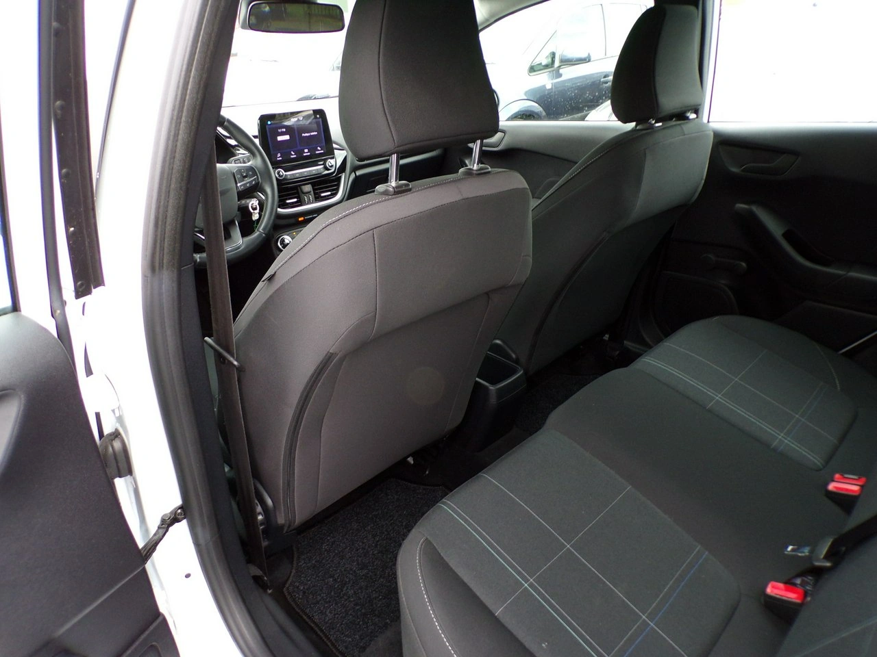 Ford Fiesta - Zdjęcie 23