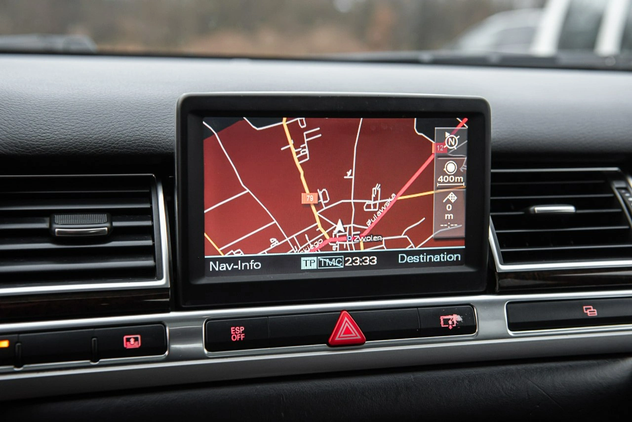 Audi A8 - Zdjęcie 20