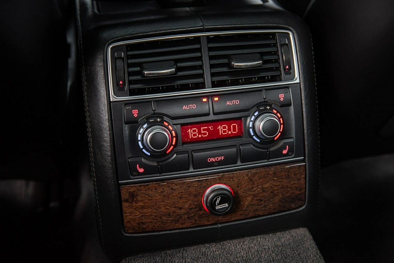 Audi A8 - Zdjęcie 23