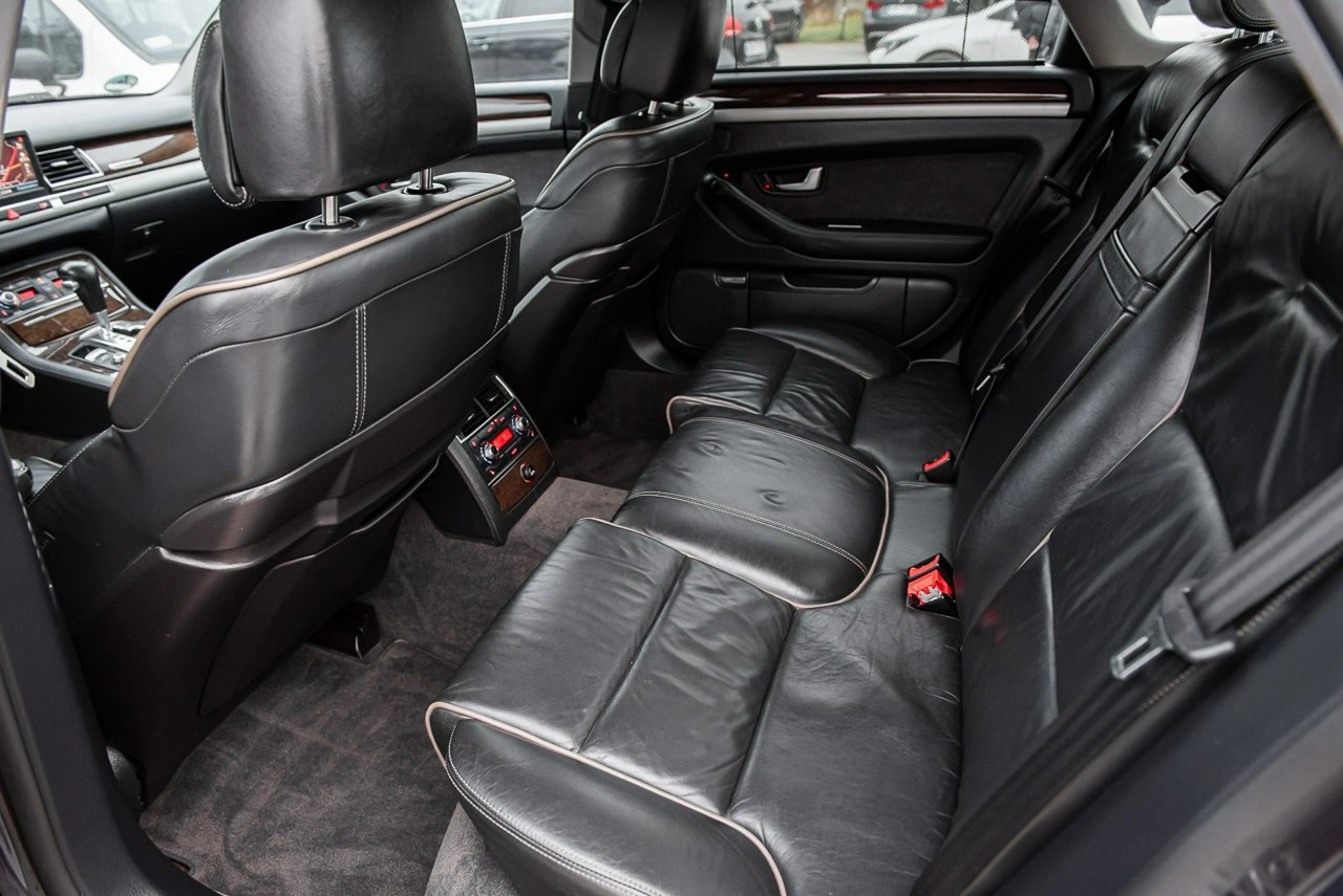 Audi A8 - Zdjęcie 6