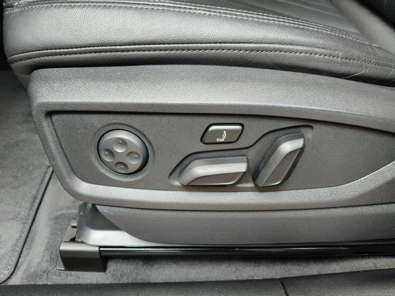 Audi Q5 - Zdjęcie 24