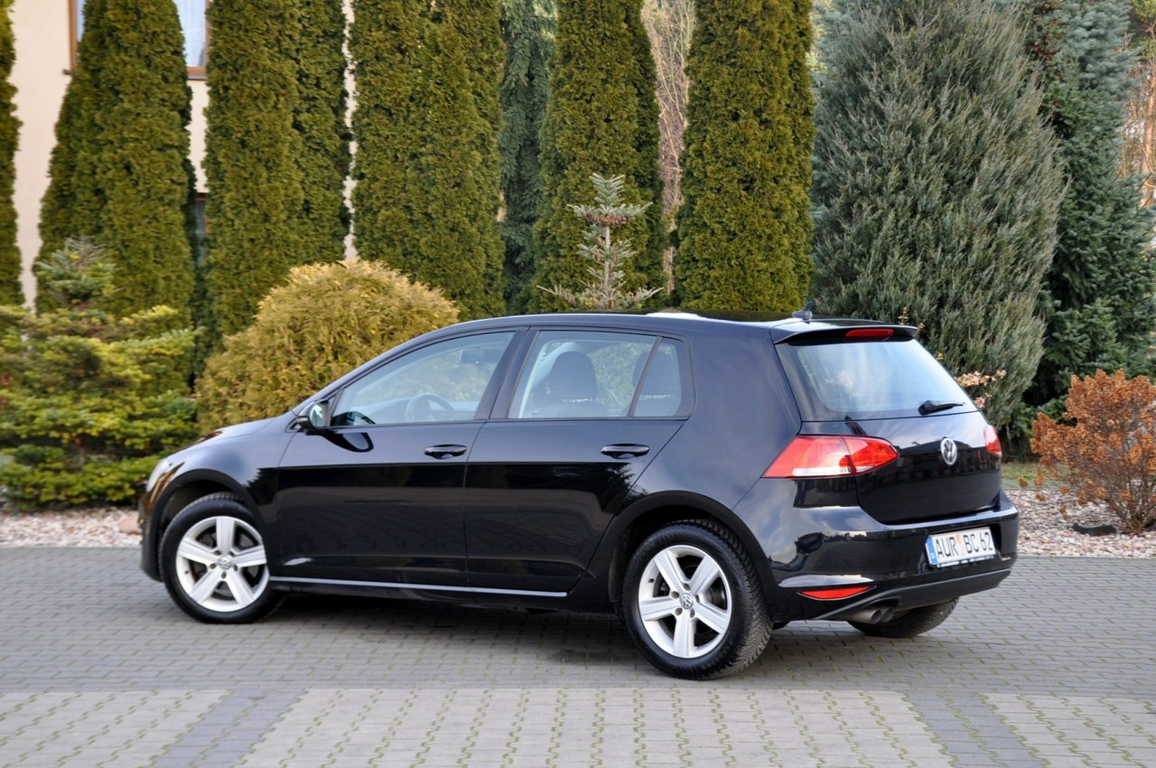 Volkswagen Golf - Zdjęcie 13