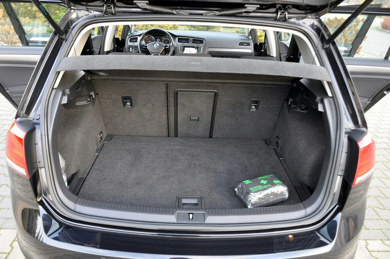Volkswagen Golf - Zdjęcie 36