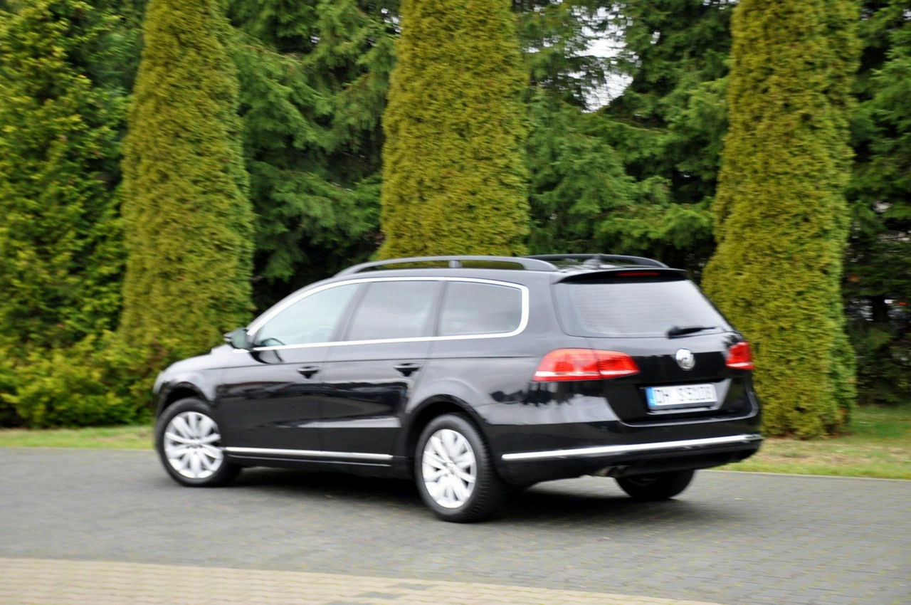 Volkswagen Passat - Zdjęcie 12