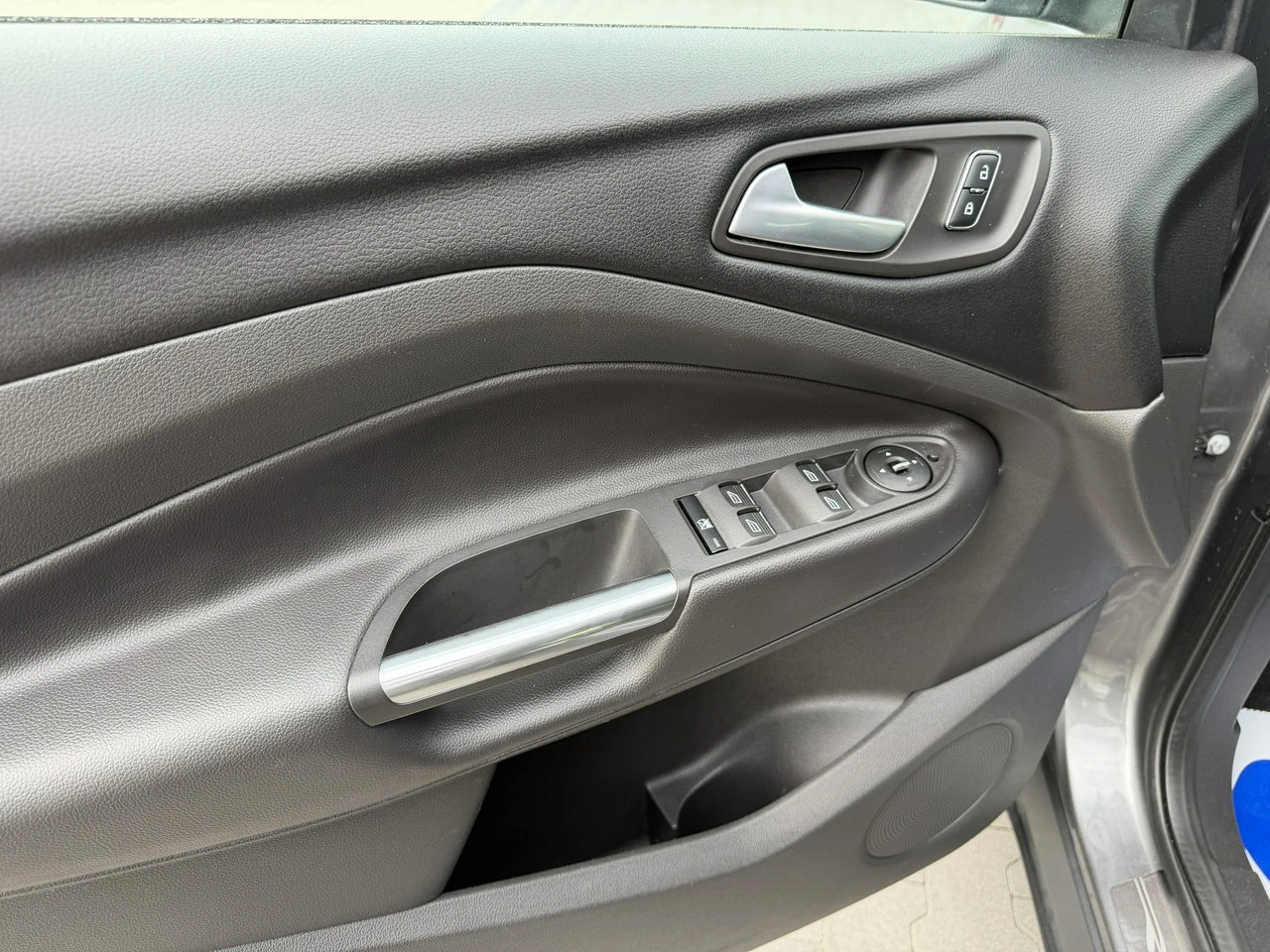 Ford Kuga - Zdjęcie 11