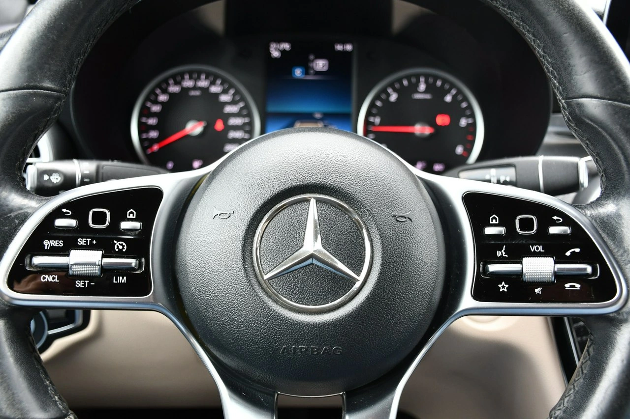 Mercedes GLC 200 - Zdjęcie 10
